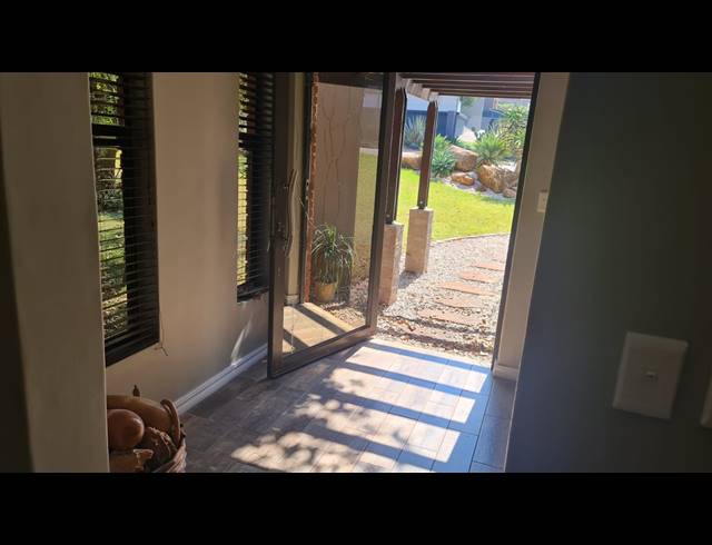 3 BEDROOM HOUSE FOR SALE IN CASHAN